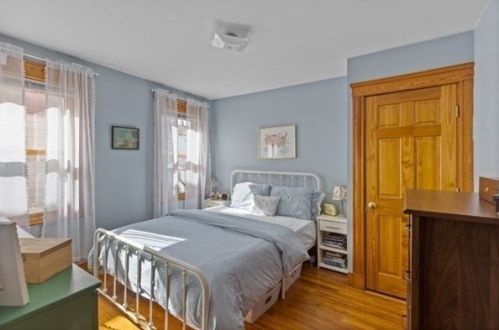 13 Osborne Rd, Arlington MA 02474-8830 exterior