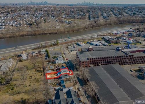 28 Bayard St, Belleville NJ 07109 exterior