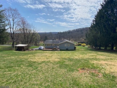 342 Church Rd, Milford, NJ 08848-1808