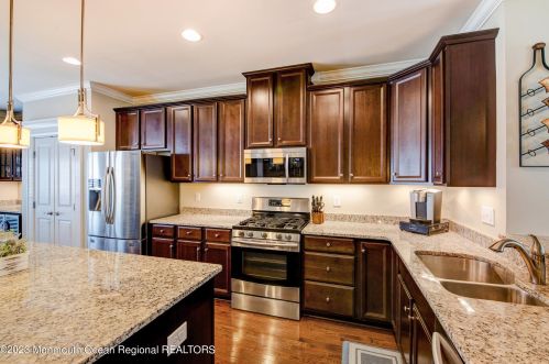 141 Kyle Dr, Tinton Falls NJ 07712-7536 exterior