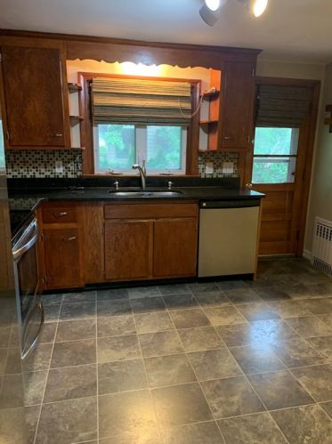 28 Wadsworth Rd, Arlington MA  02476-7070 exterior