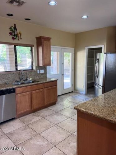 1412 El Camino Dr, Phoenix AZ  85020-3835 exterior