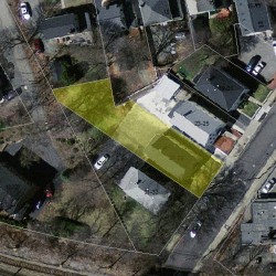 27 Elliot St, Newton MA  02461-1604 aerial view