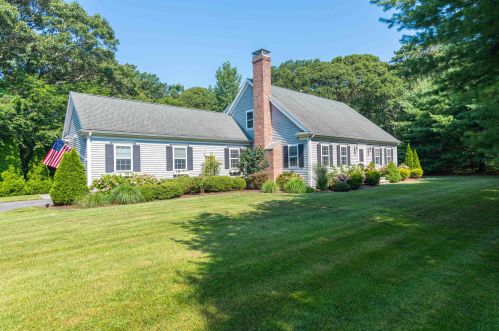 752 Main St, Yarmouth, MA 02675-2001