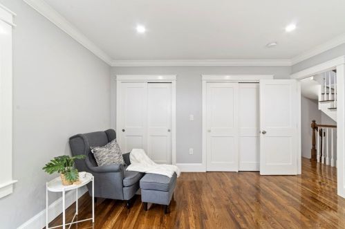 21 Beacon Pl, Chelsea MA  02150-1705 exterior