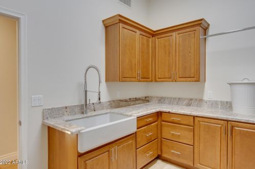 14461 15th Ave, Phoenix AZ  85023-5176 exterior