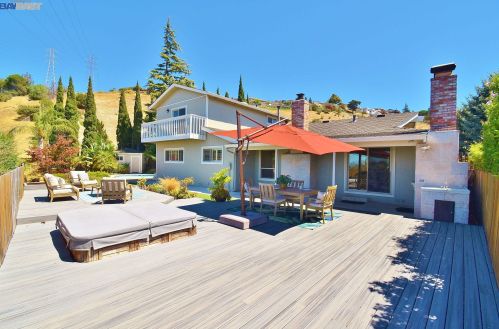2057 Hillside Cir, San Leandro, CA 94577-6345