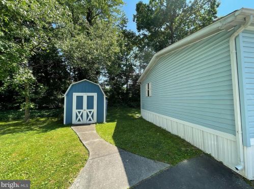 712 Cardinal Ave, West Deptford NJ 08051-1387 exterior