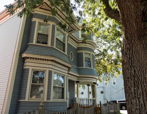 724 Brock Ave, New Bedford MA 02744-2356 exterior