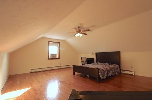 218 Norfolk St, Worcester MA 01604-2910 exterior