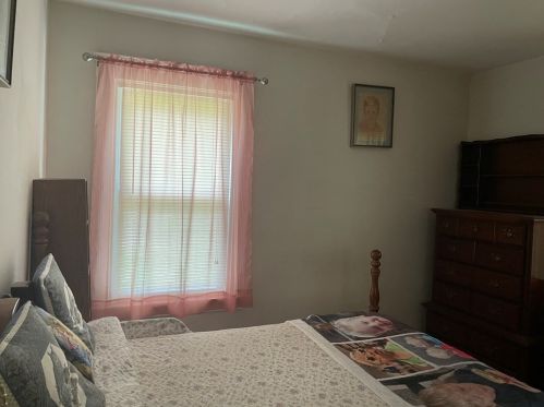 28 Circuit Ave, Worcester MA 01603-2159 exterior