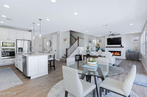 840 Ashurst Dr, Phoenix AZ  85048-2028 exterior