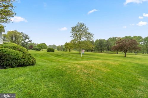 11102 Willow Bottom Dr, Columbia MD 21044-1069 exterior