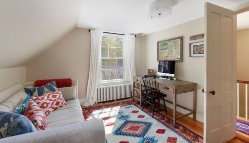 10 Summer St, Hingham MA 02043-2219 exterior