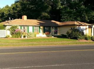 639 Silver St, Agawam, MA 01001-2926