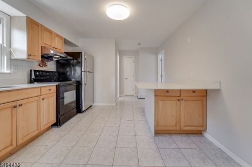 79 Hoyt St, Kearny NJ  07032-3310 exterior