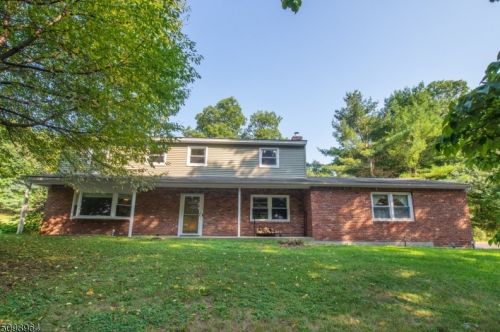 31 Courtland Dr, Wantage NJ  07461-1711 exterior