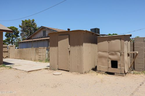 3139 65th Ave, Phoenix AZ 85033-1601 exterior