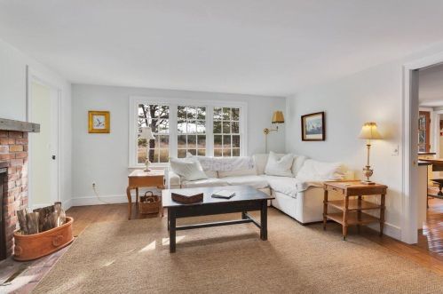 360 Windjammer Ln, Eastham MA 02642-3436 exterior