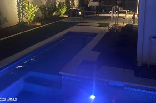 4013 49 Pl, Phoenix AZ 85018-2965 exterior