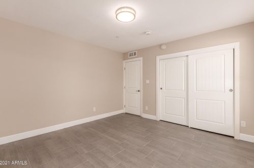 8007 7th Ave, Phoenix AZ  85021-5613 exterior