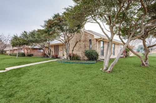 4134 Greenway Dr, Garland, TX 75041-4809