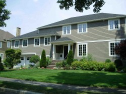 60 Peregrine Rd, Newton, MA 02459-3441