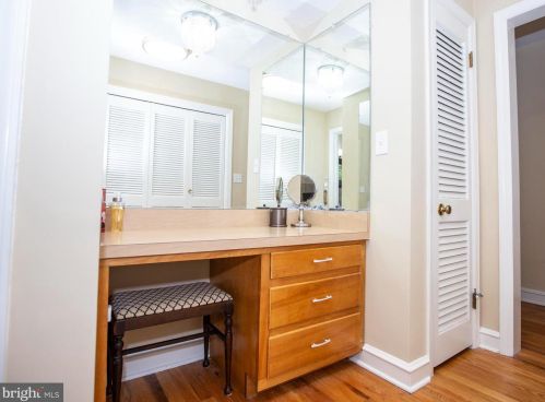 645 Kings Hwy, West Deptford NJ 08096-3129 exterior