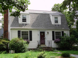 33 Crehore Dr, Newton, MA 02462-1108