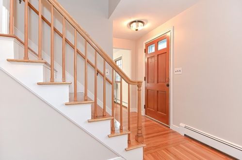 37 Needham St, Norfolk MA  02056-1648 exterior