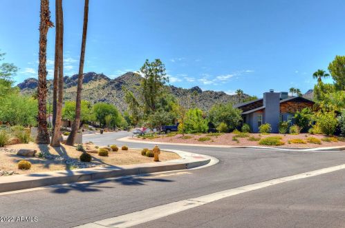 9234 33 Way, Phoenix AZ 85028-4967 exterior