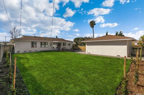 1431 Chalet Ave, Anaheim CA  92802-2146 exterior