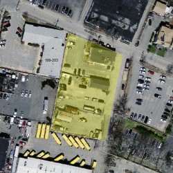 23 Farwell St, Newton MA 02460-1002 aerial view