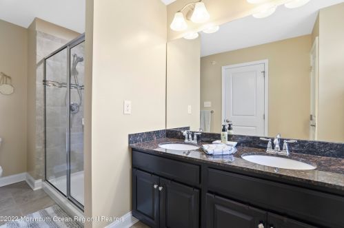 35 Kyle Dr, Tinton Falls NJ 07712-7536 exterior