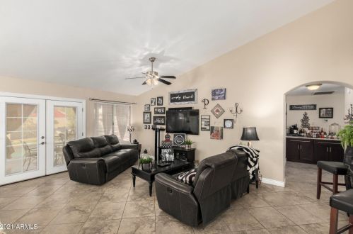 14250 43rd St, Phoenix AZ 85032-3322 exterior