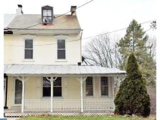 2541 Fairview Ave, Reading, PA 19606-2039