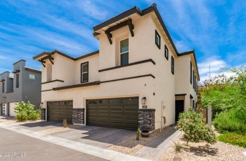 3721 Catalina Dr, Phoenix AZ  85018-4417 exterior