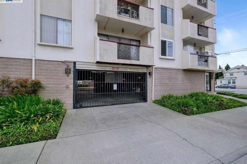 398 Parrott St, San Leandro CA  94577-4474 exterior