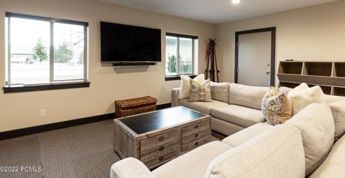 8449 Silver Crk Rd, Park City UT exterior