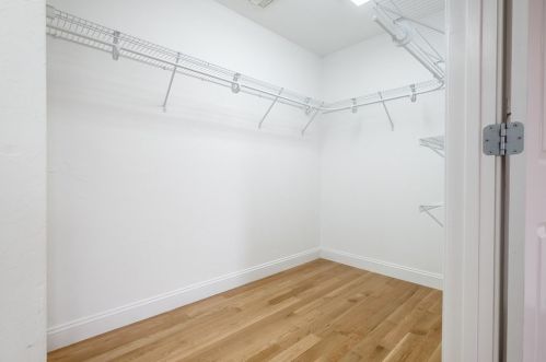 137 Wall St, East Bridgewater MA 02324-1519 exterior