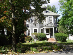131 Mount Vernon St, Newton, MA 02465-2559