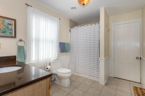 118 Messinger St, Canton MA 02021-3947 exterior