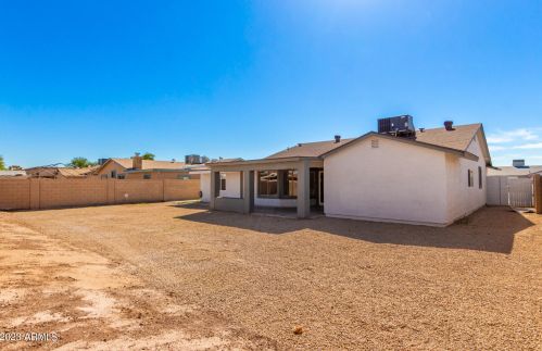 6802 Cambridge Ave, Phoenix AZ 85008-1216 exterior