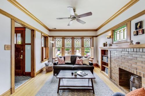 2110 Clinton Ave, Forest View, IL 60402-1643