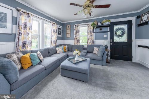 122 Sta Dr, West Deptford NJ 08096-3543 exterior