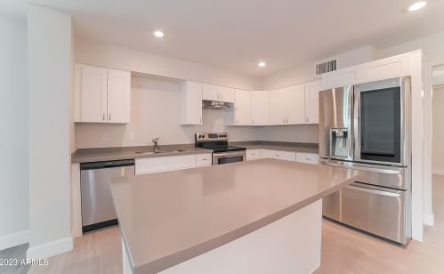 1313 Dunlap Ave, Phoenix AZ  85020-3025 exterior