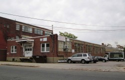 213 California St, Newton, MA 02458-1008