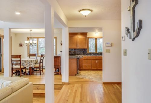 70 Ellisville Rd, Plymouth MA 02360-1348 exterior