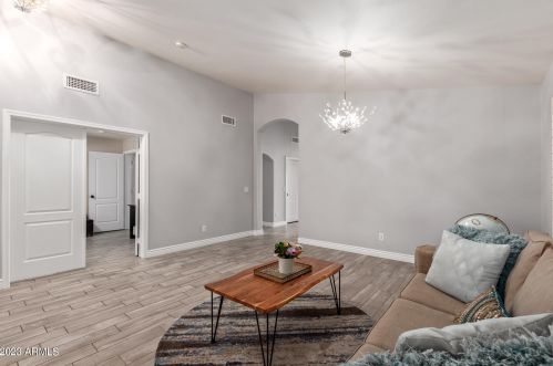 2310 Bent Tree Dr, Phoenix AZ  85085-4771 exterior