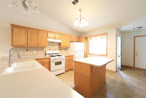 314 11th Ave, Princeton MN  55371-4586 exterior